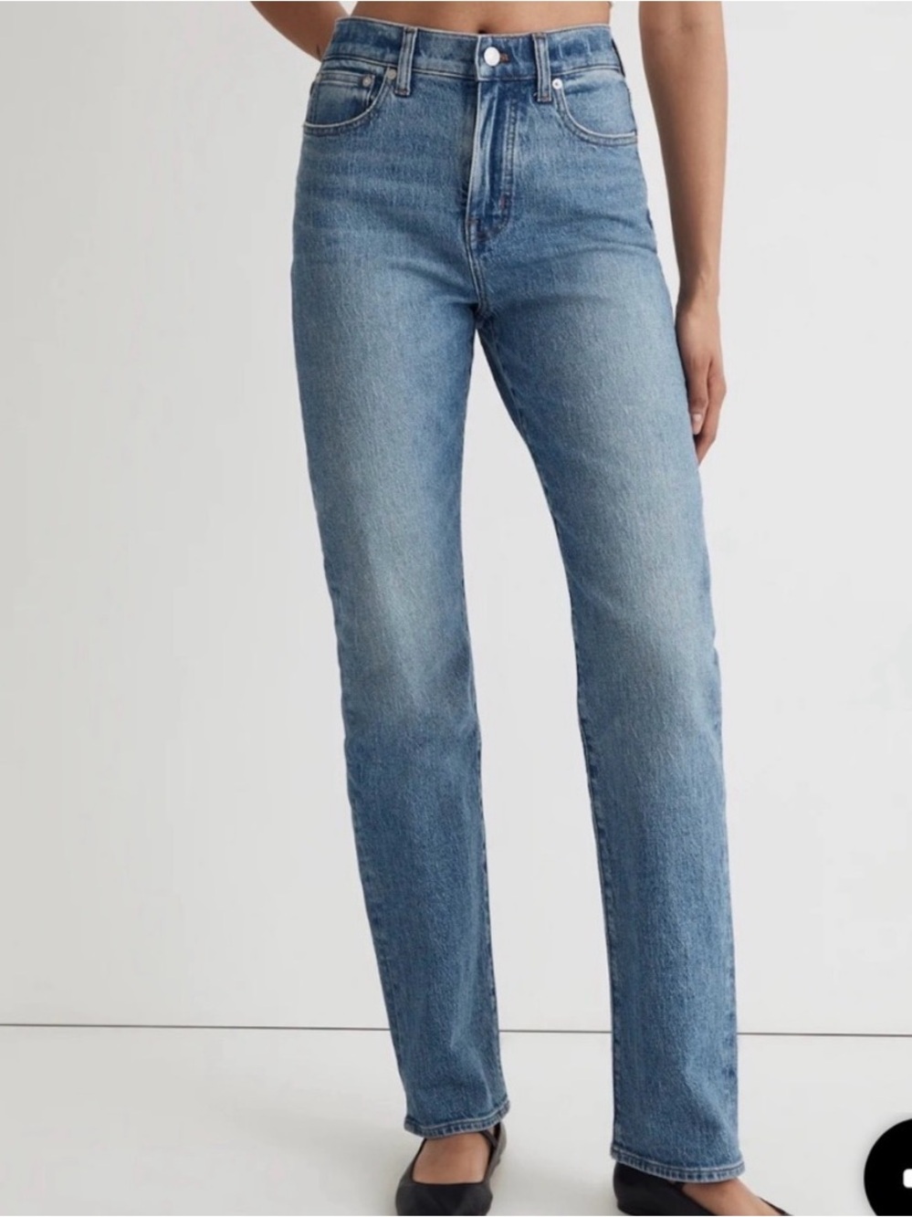 Madewell 90’s Straight Jean - Picture 2 of 6